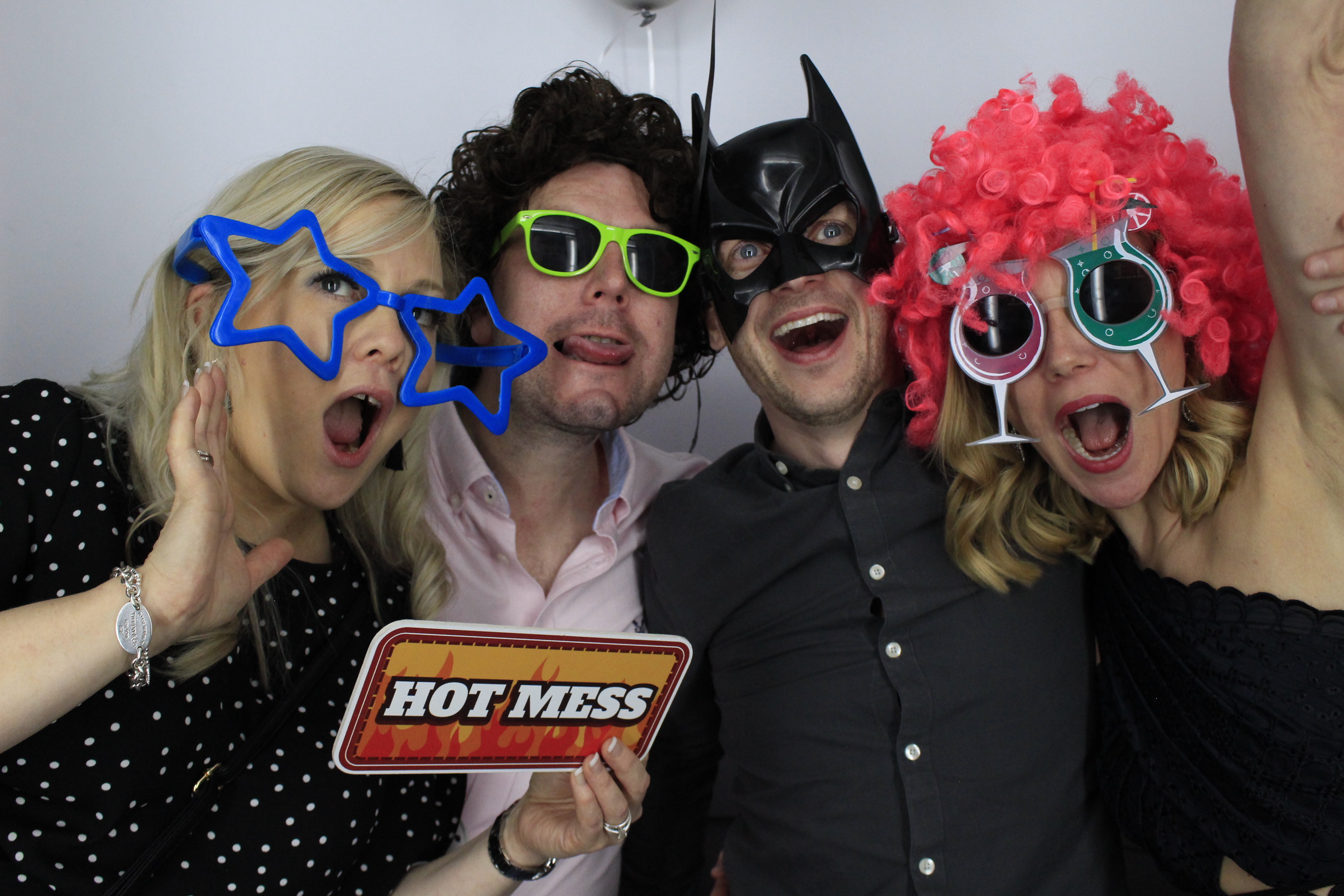 Darren and sarah’s 40th birthday celebration | View more photos from the event at gallery.myphotoboothexperience.co.uk/u/MyPhotoBoothExperienceLtd/Darren-and-sarah’s-40th-birthday-celebration